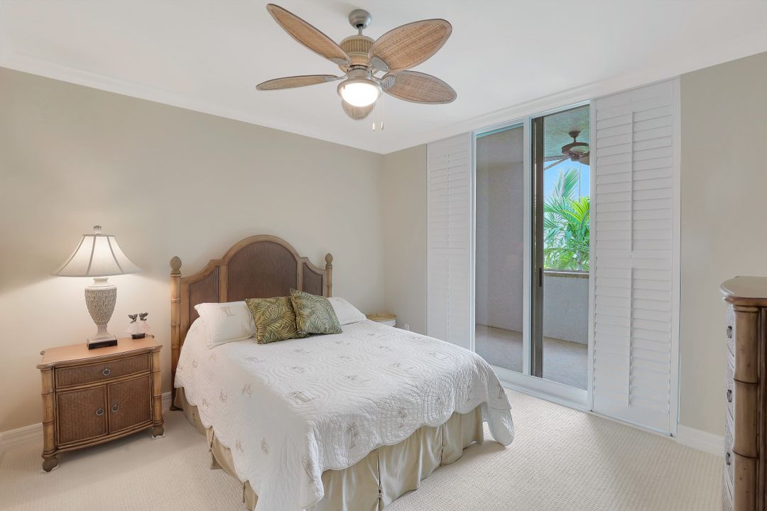 295 Grande Way #2, Naples, FL 34110