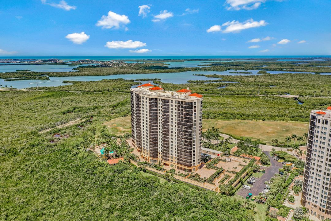 1050 Borghese Ln #303, Naples, FL 34114