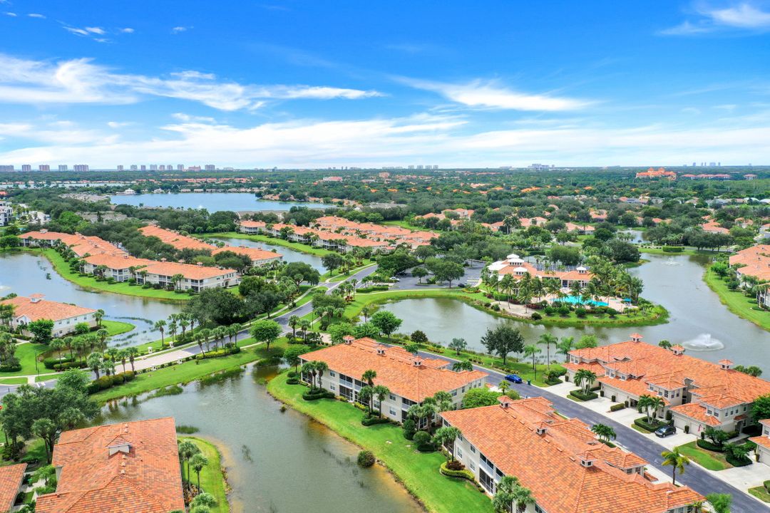3065 Driftwood Way #4202, Naples, FL 34109