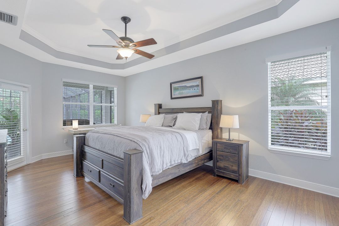 10621 Sir Michaels Pl Dr, Bonita Springs, FL 34135