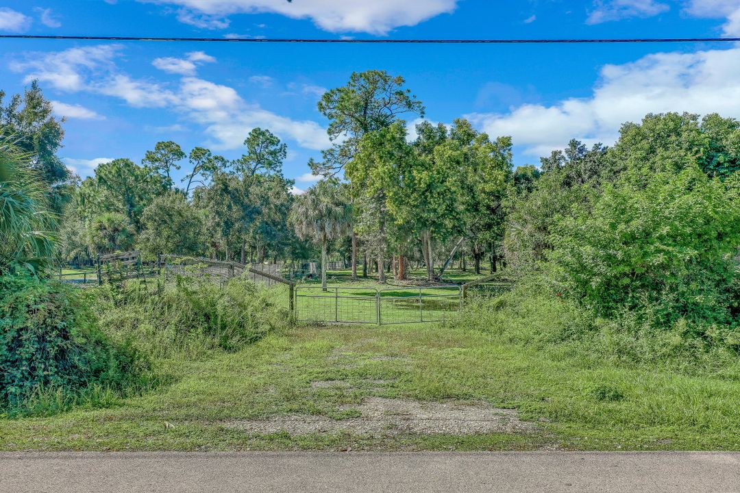 5371 Park Rd, Fort Myers, FL 33908