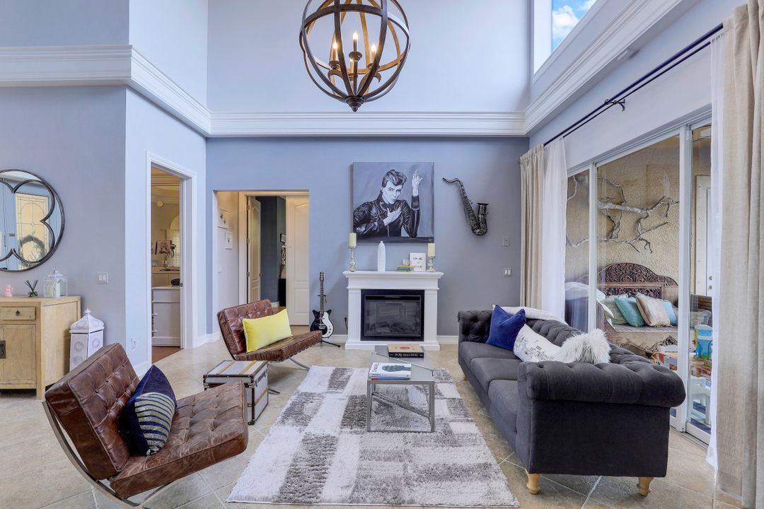 5119 Post Oak Ln, Naples, FL 34105