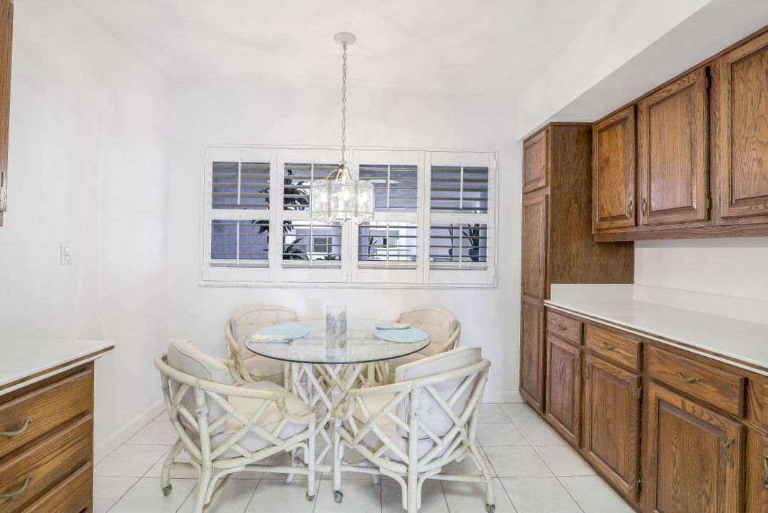 4051 Gulf Shore Blvd N #1105, Naples, FL 34103