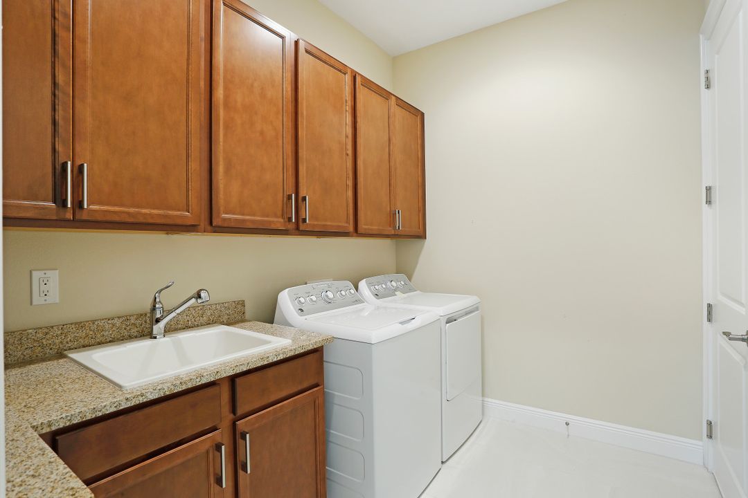 12774 Dundee Ln, Naples, FL 34120