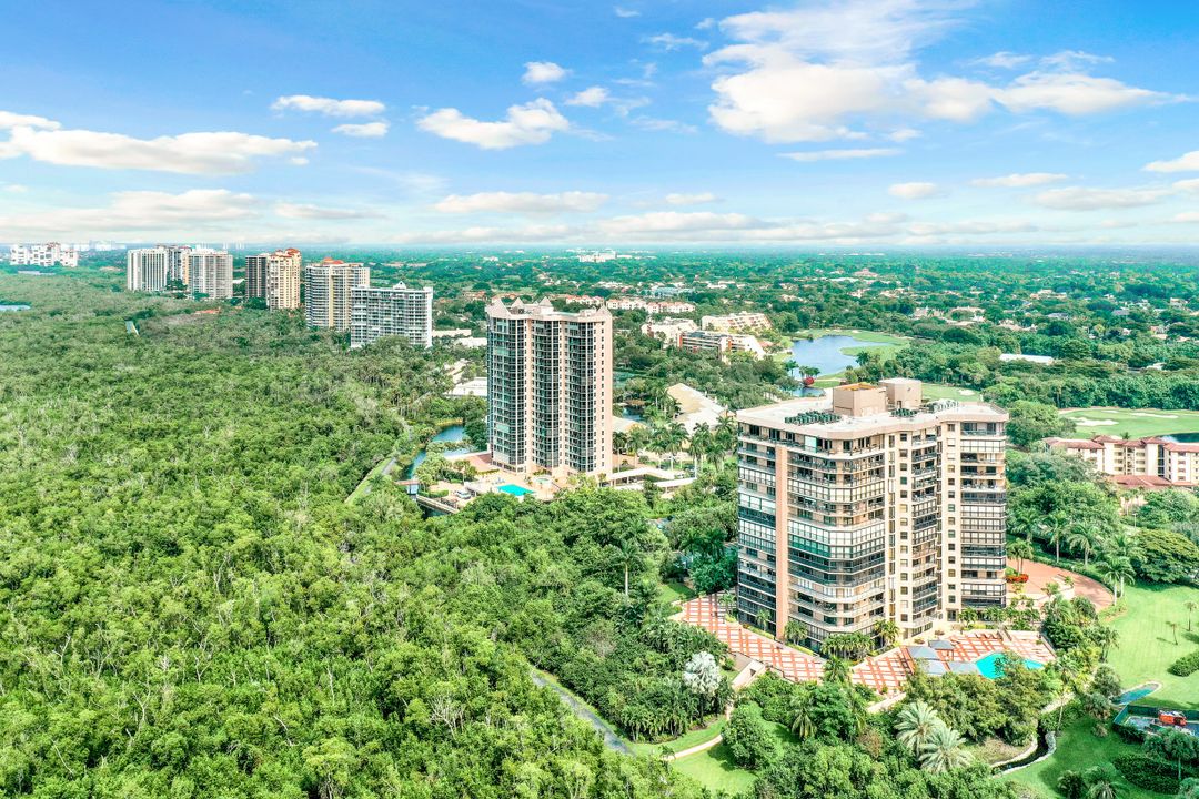 6075 Pelican Bay Blvd #506, Naples, FL 34108