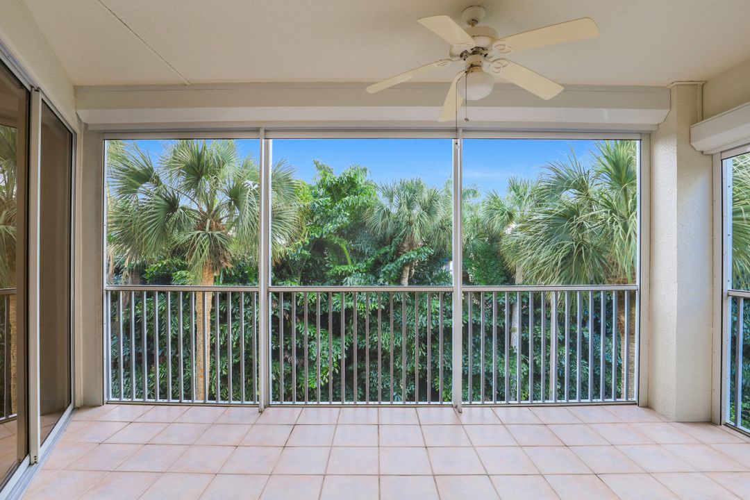 7725 Pebble Creek Cir #206, Naples, FL 34108