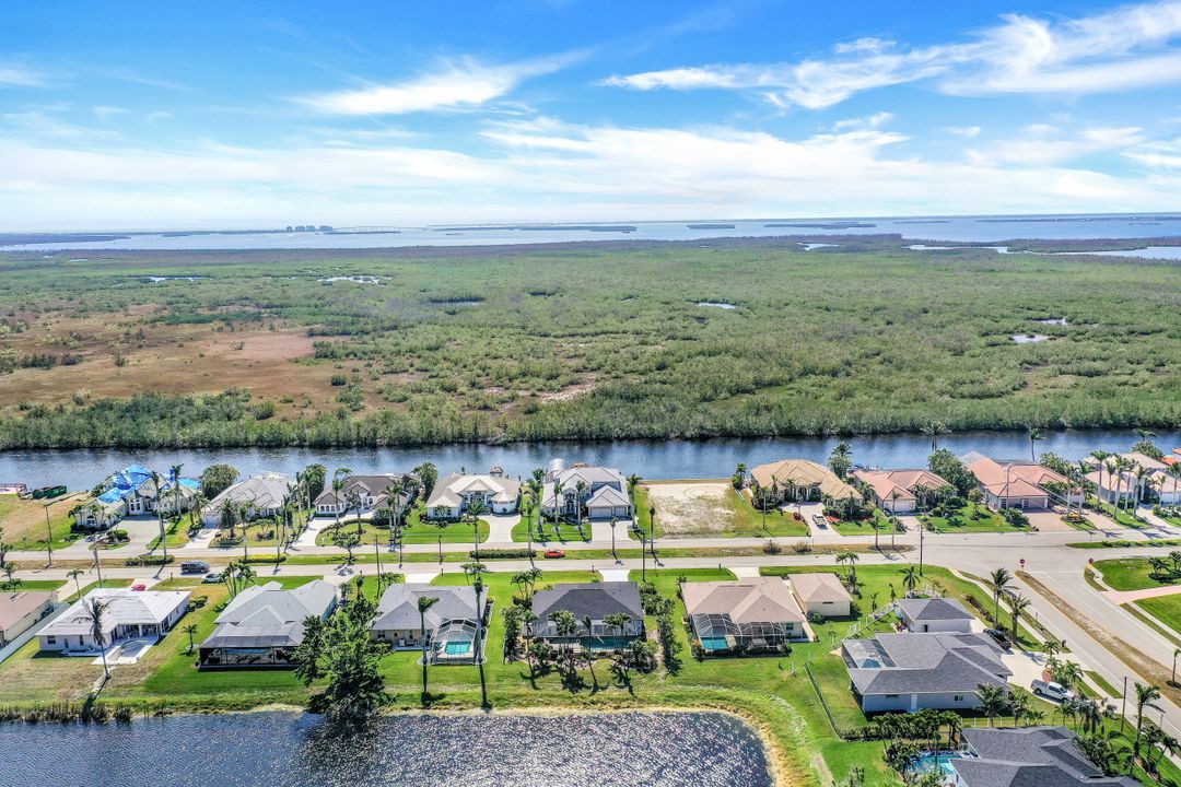 2715 El Dorado Pkwy W, Cape Coral, FL 33914