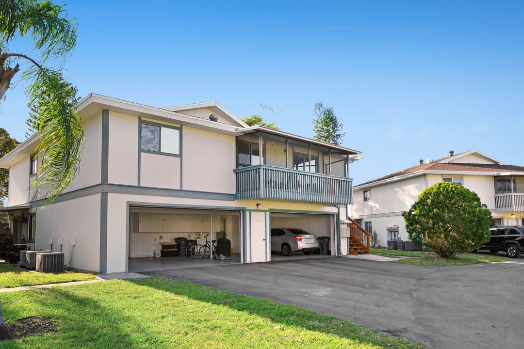 5831 Vancouver Cir #2, Fort Myers, FL 33907