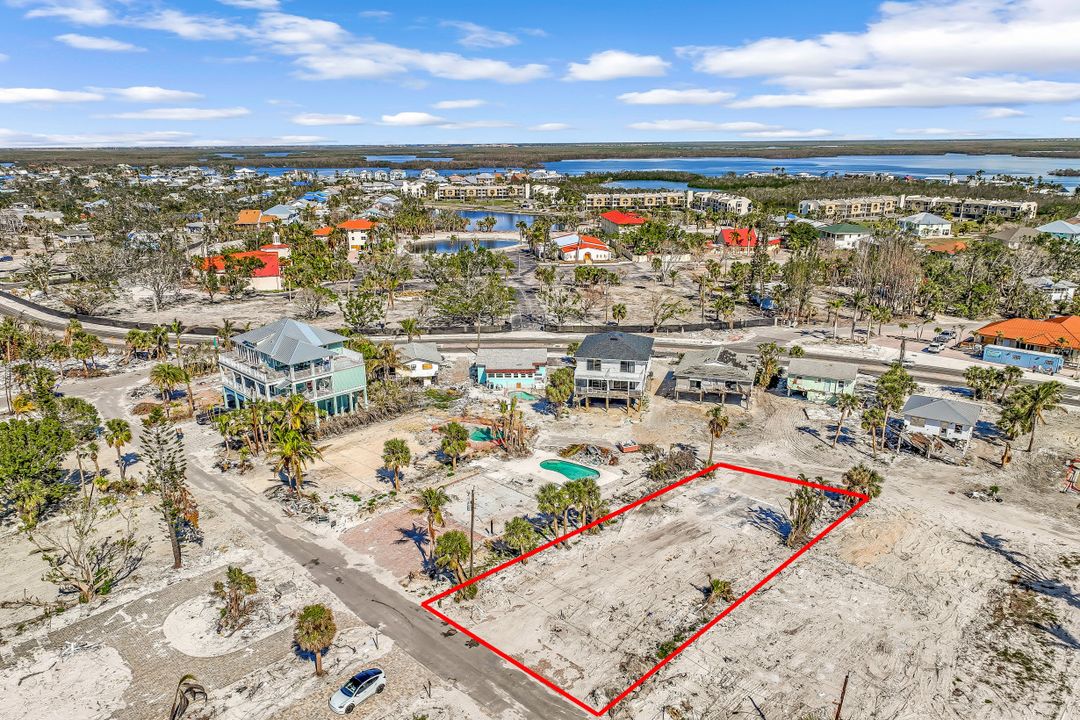 6053 Gulf Rd, Fort Myers Beach, FL 33931