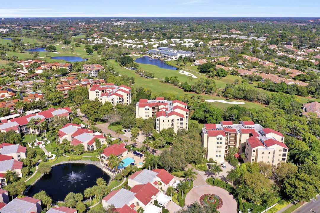 6510 Valen Way #B-302, Naples, FL 34108