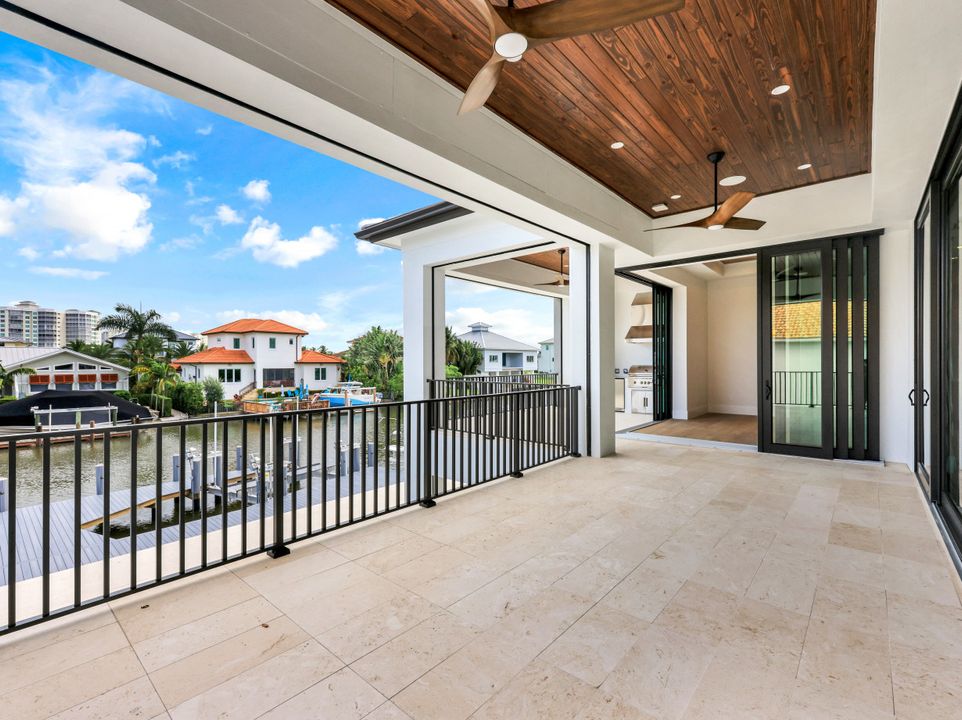 241 Egret Ave, Naples, FL 34108