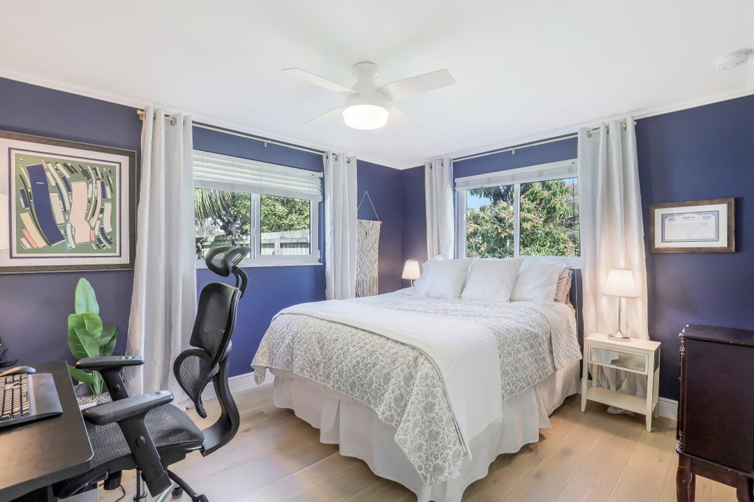 1091 22nd Ave N, Naples, FL 34103