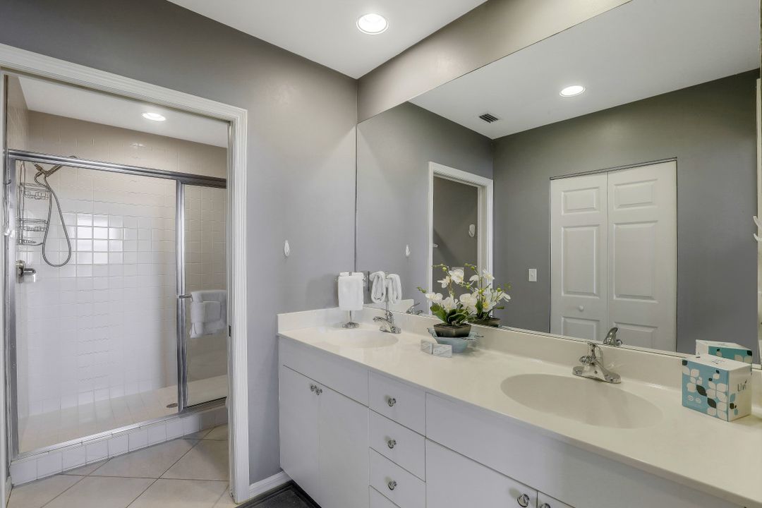 450 Launch Cir #504, Naples, FL 34108