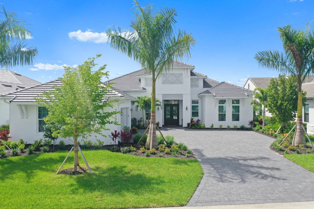 3228 Tavolara Ln, Naples, FL 34114