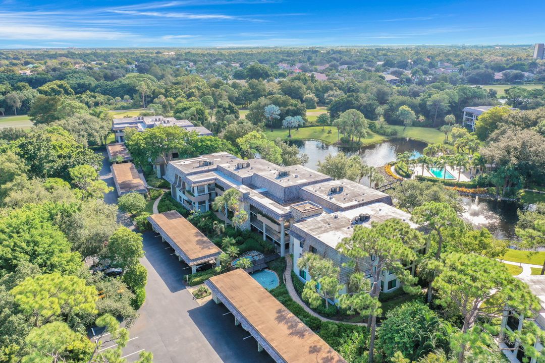 5964 Pelican Bay Blvd #431, Naples, FL 34108