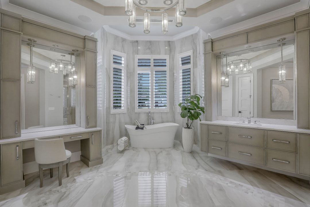 5937 Sunnyslope Dr, Naples, FL 34119