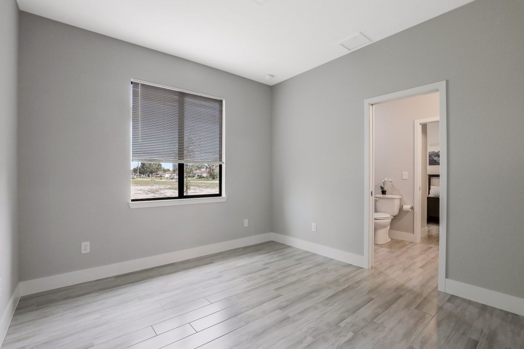 1529 SW 28th Terrace, Cape Coral, FL 33914