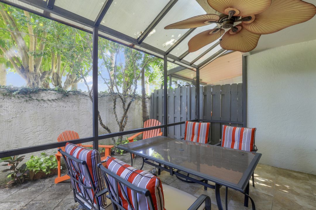 879 Meadowland Dr #O, Naples, FL 34108