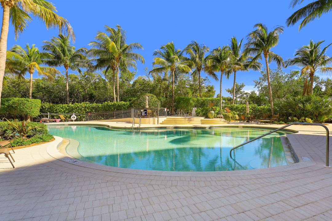 4182 Bay Beach Ln #743, Fort Myers Beach, FL 33931