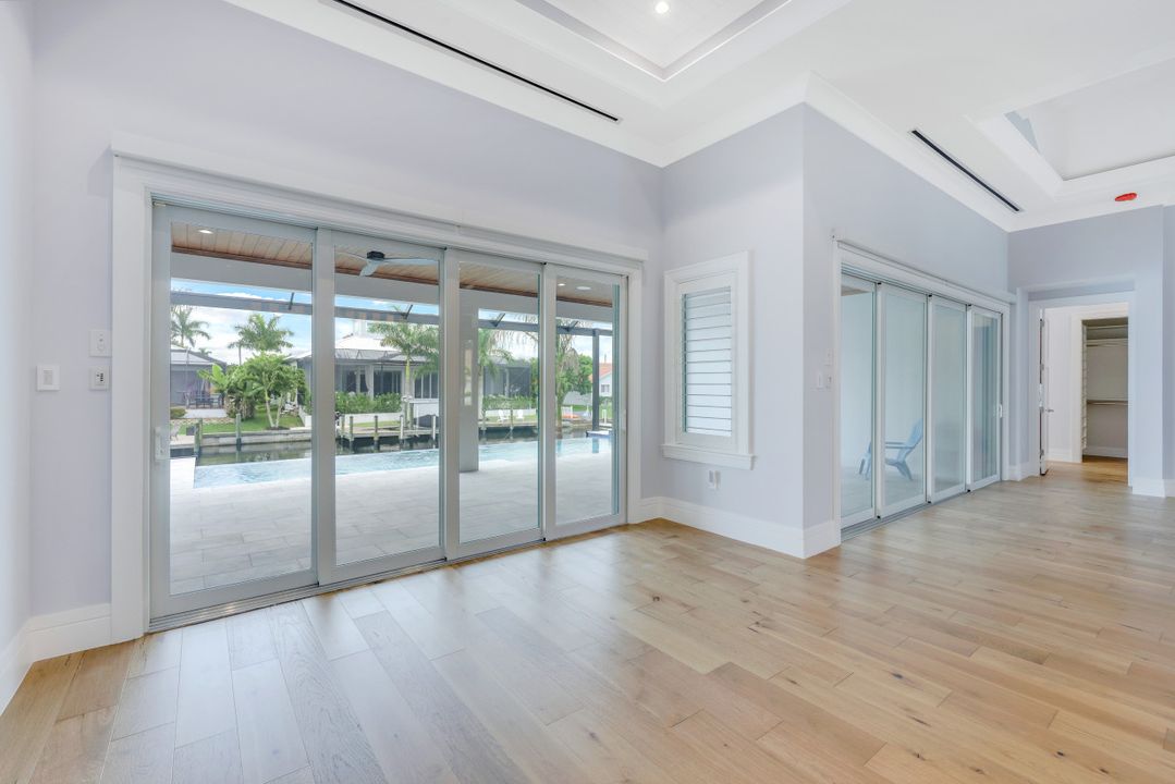 5311 Mayfair Ct, Cape Coral, FL 33904