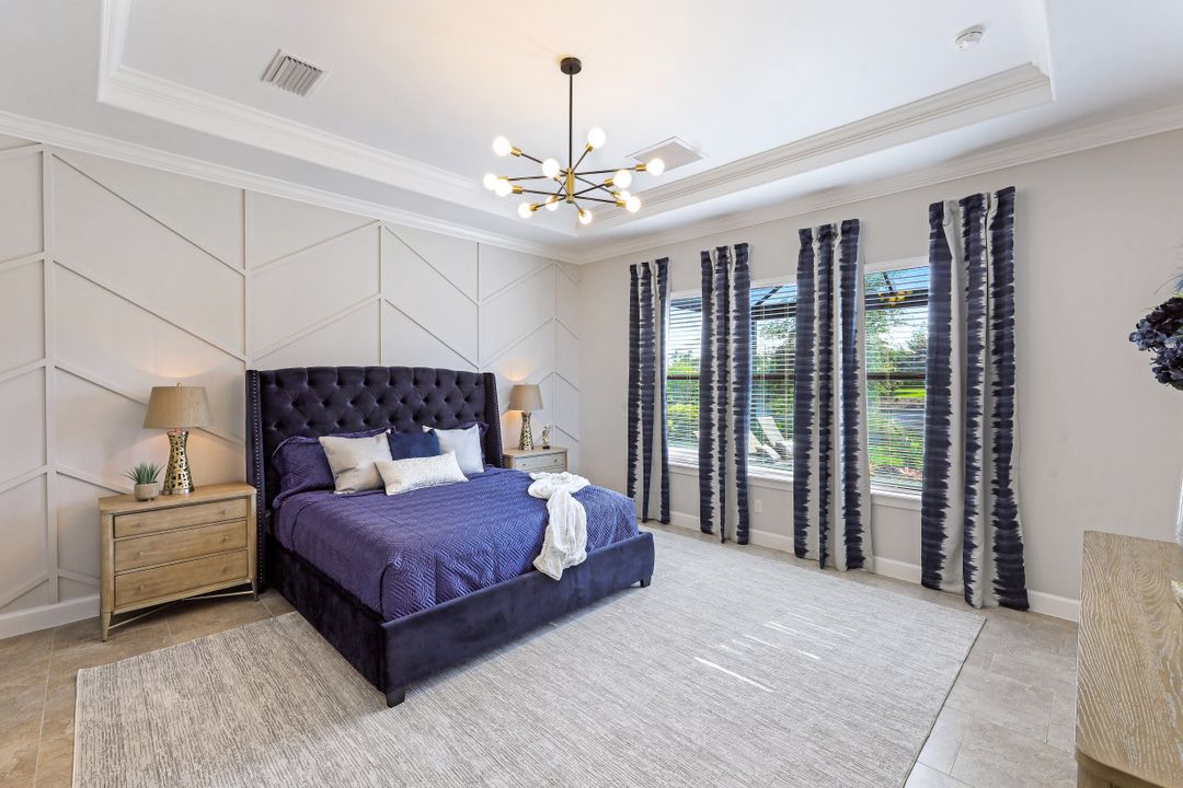 9243 Rialto Ln, Naples, FL 34119