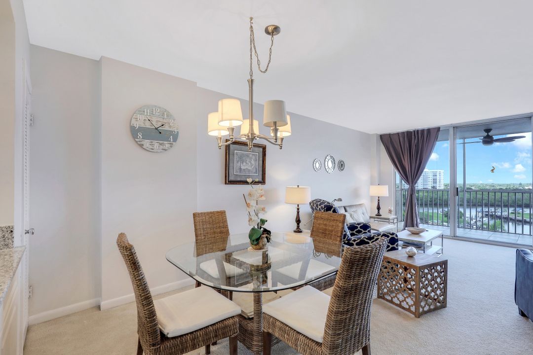 5 Bluebill Ave #810, Naples, FL 34108