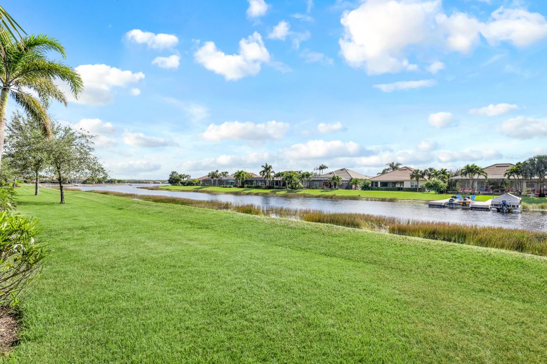 9447 Quarry Dr, Naples, FL 34120