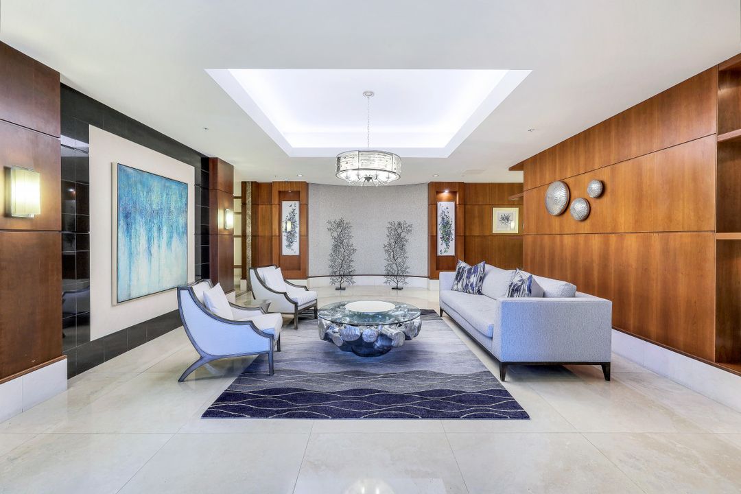 275 Indies Way #601, Naples, FL 34110