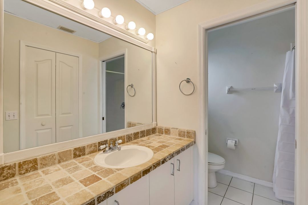 6133 Thresher Dr #402, Naples, FL 34112