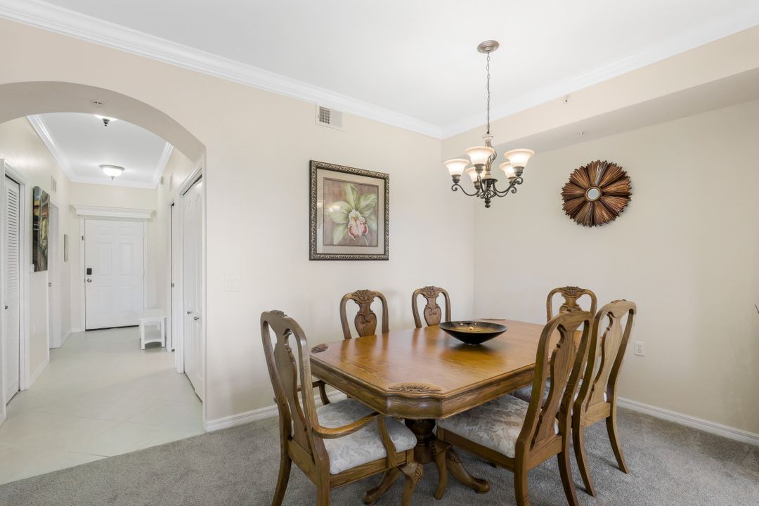 2710 Cypress Trace Cir #3011, Naples, FL 34119