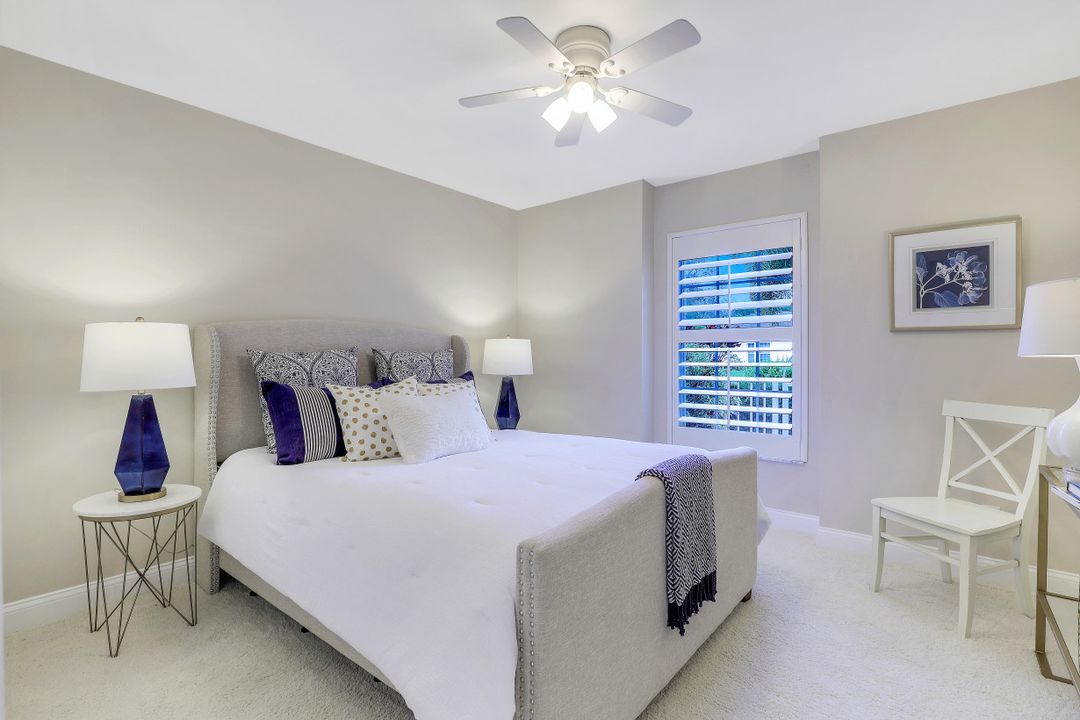 2810 Sailors Way, Naples, FL 34109