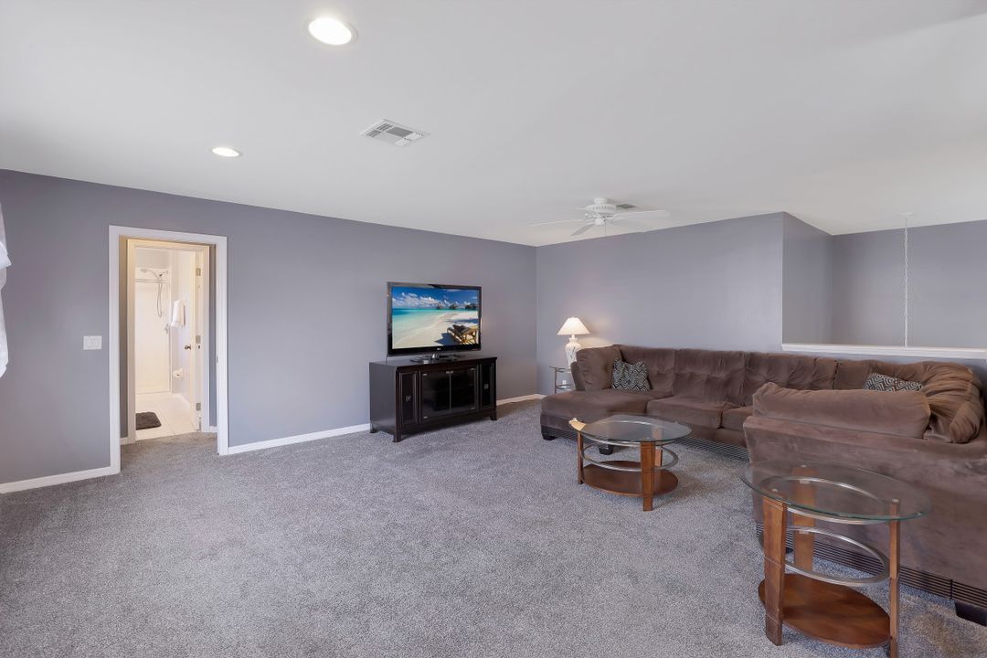 84 Burnt Pine Dr, Naples, FL 34119