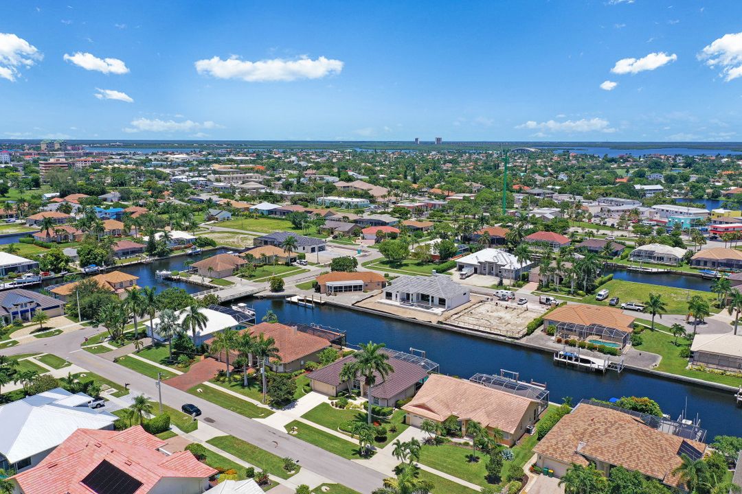 371 Capistrano Ct, Marco Island, FL 34145