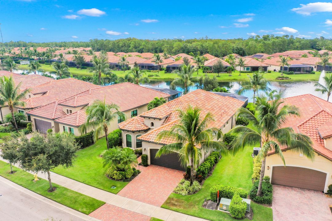 9104 Isla Bella Cir, Bonita Springs, FL 34135