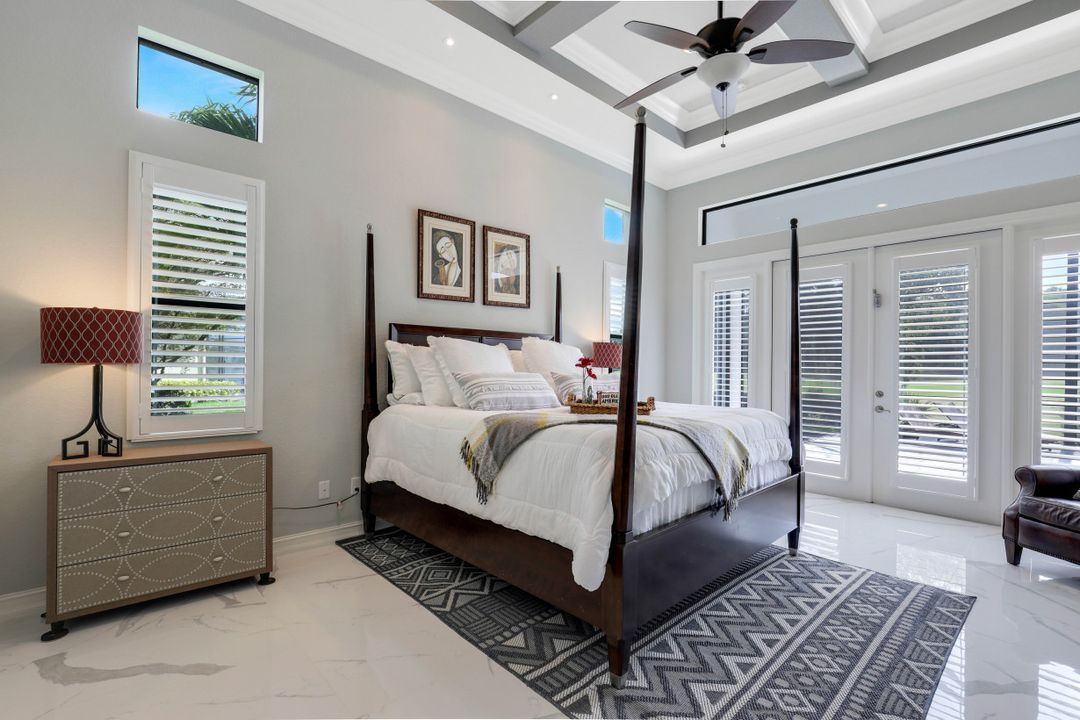 9559 Via Lago Way, Fort Myers, FL 33912