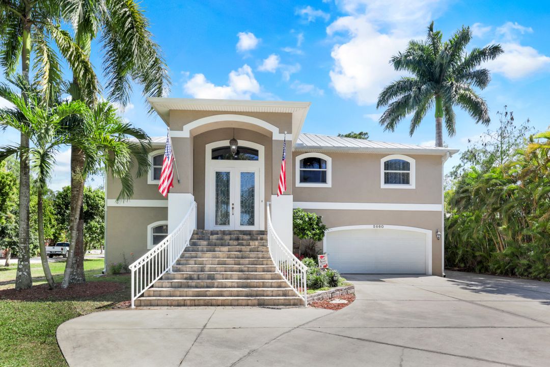 5660 Spanish Oaks Ln, Naples, FL 34119