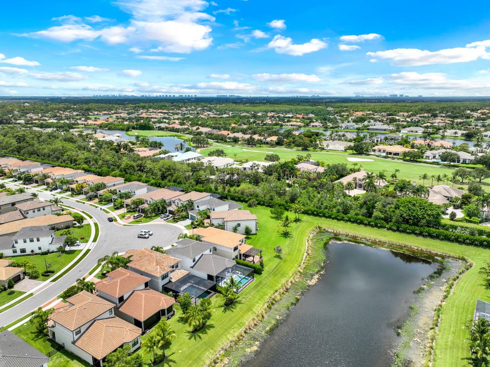 4448 Aurora St, Naples, FL 34119