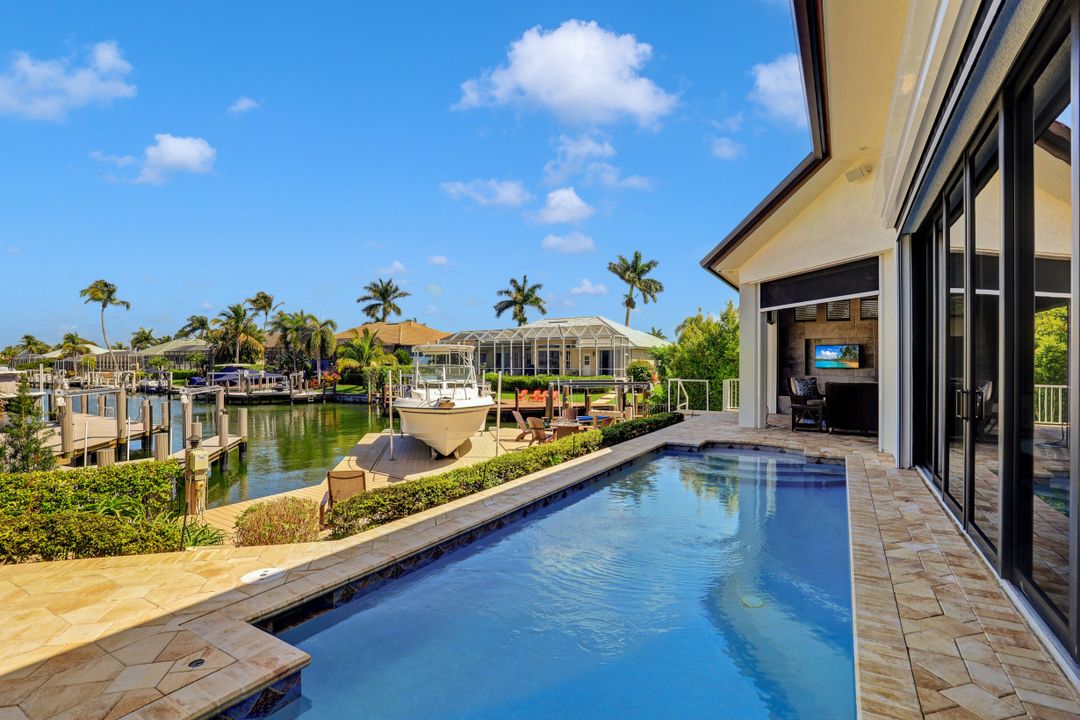 601 Crescent St, Marco Island, FL 34145