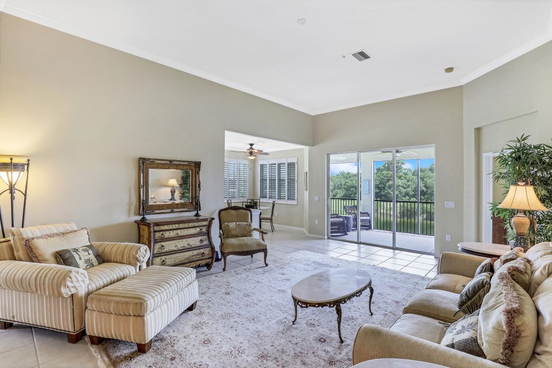 7060 Bay Woods Lake Ct #201, Fort Myers, FL 33908