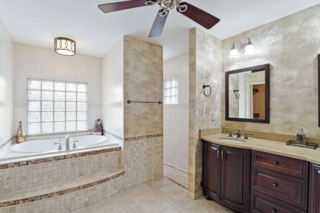 5327 SW 21st Pl, Cape Coral, FL 33914