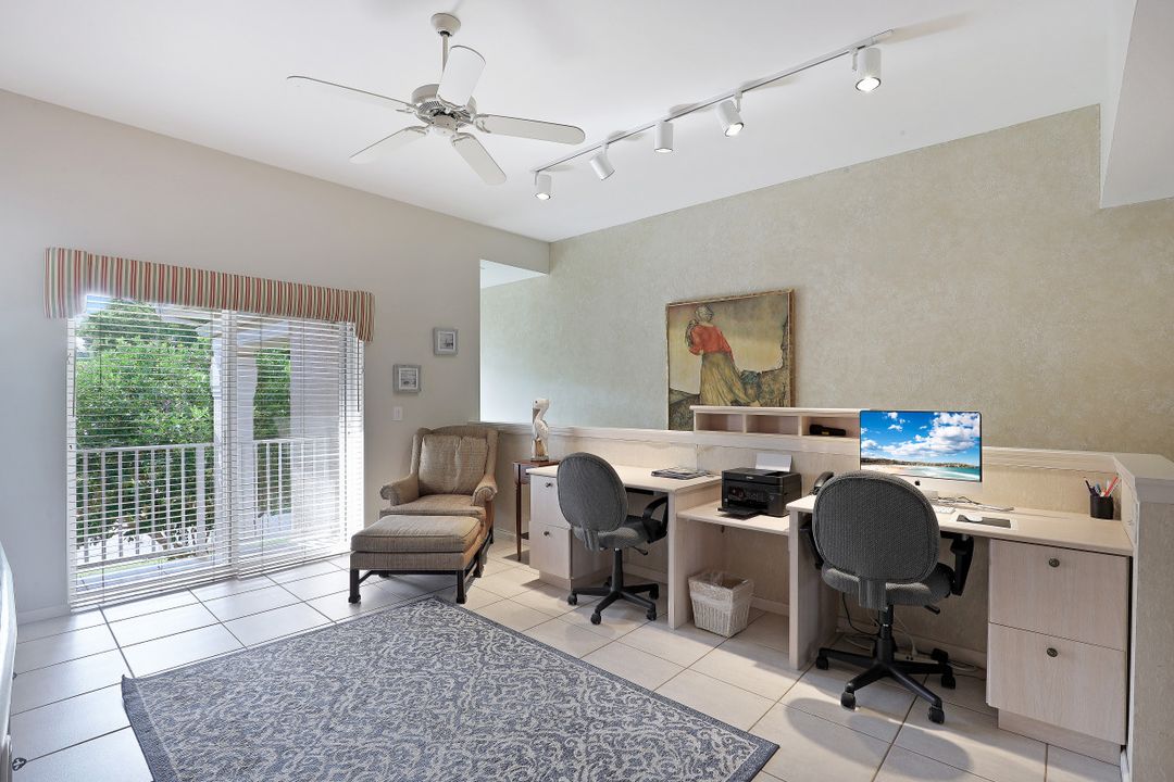 8459 Abbington Cir #9-922, Naples, FL 34108