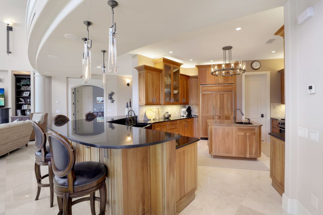 940 Tulip Ct, Marco Island, FL 34145