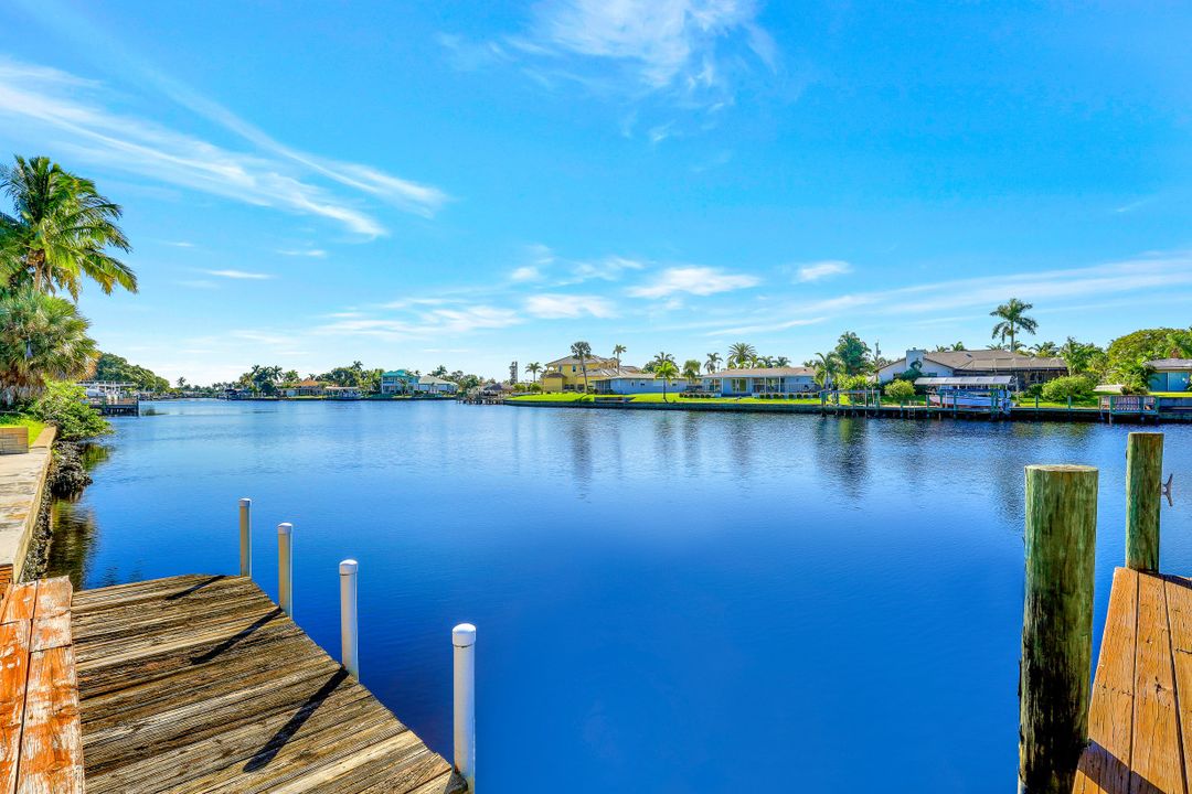 5386 Del Monte Ct, Cape Coral, FL 33904