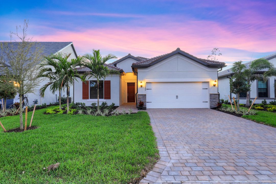 19080 Marquesa Dr, Fort Myers, FL 33913