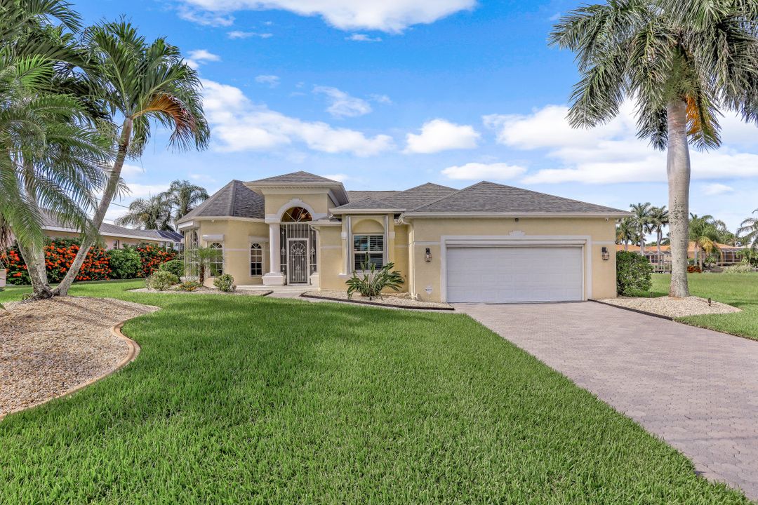 2700 SW 36th Ln, Cape Coral, FL 33914