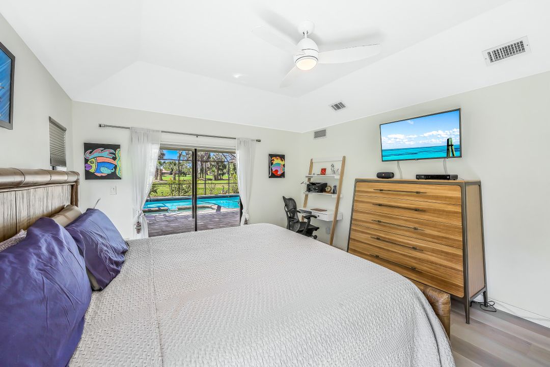 2016 Duke Dr, Naples, FL 34110