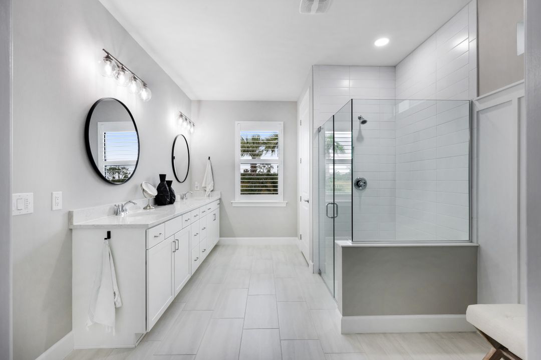 17624 Kinzie Ln, Estero, FL 33928