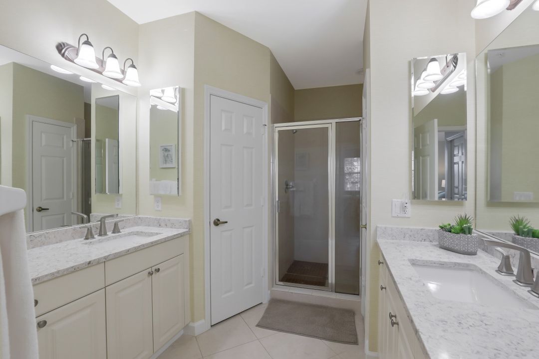 3062 Driftwood Way #4302, Naples, FL 34109