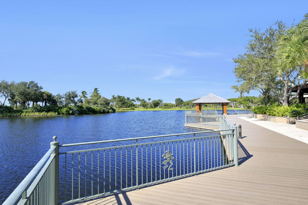 3053 Aviamar Cir #203, Naples, FL 34114