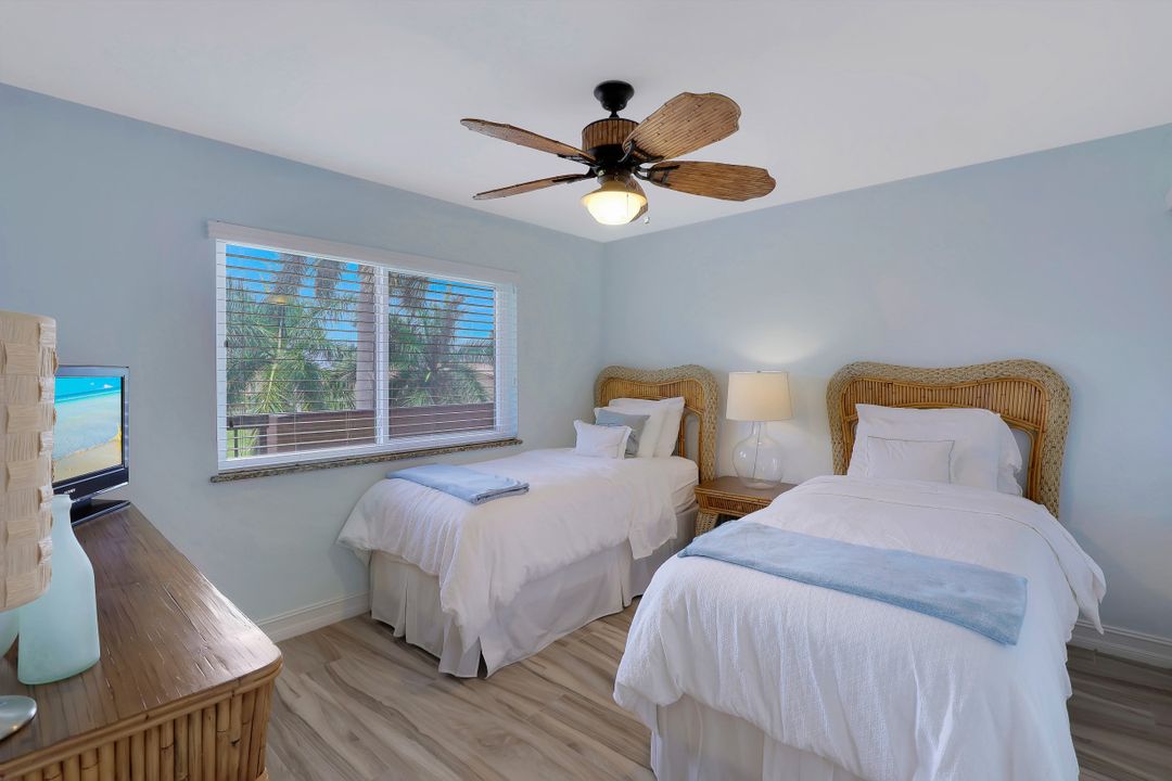 750 W Elkcam Cir #316, Marco Island, FL 34145